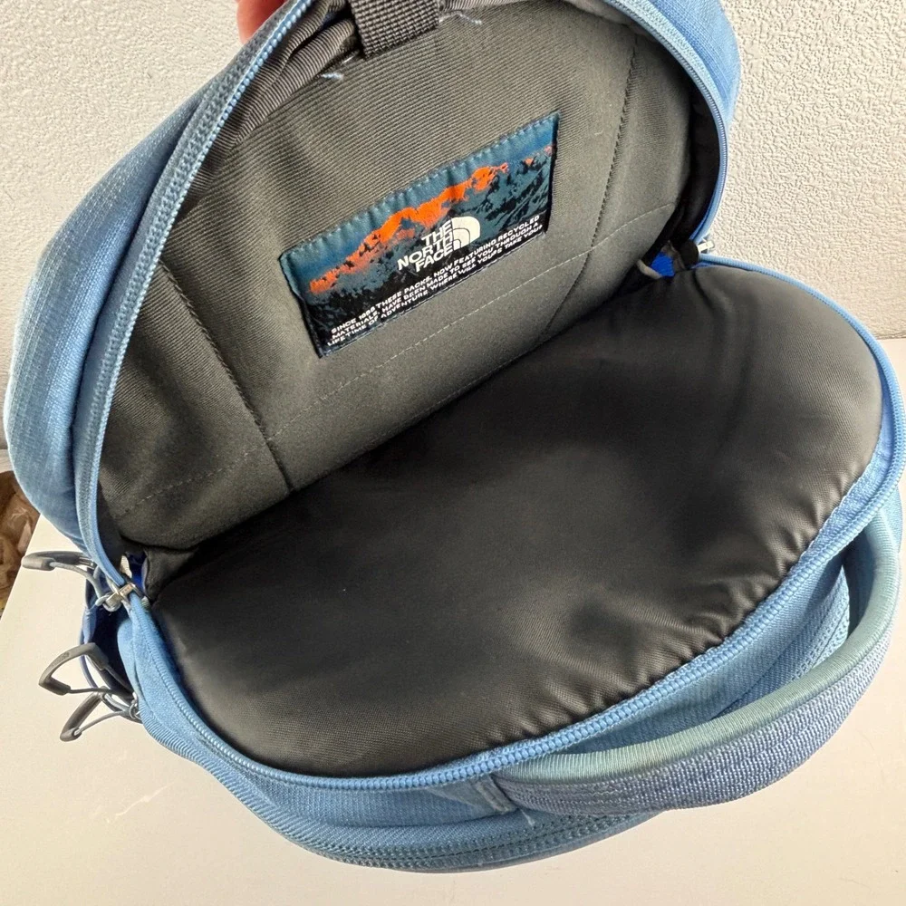 The North Face Borealis Backpack Unisex OS Blue FlexVent Laptop Sleeve Hiking